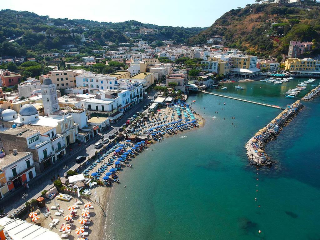 B&B Celestina Ischia Lacco Ameno  Bagian luar foto