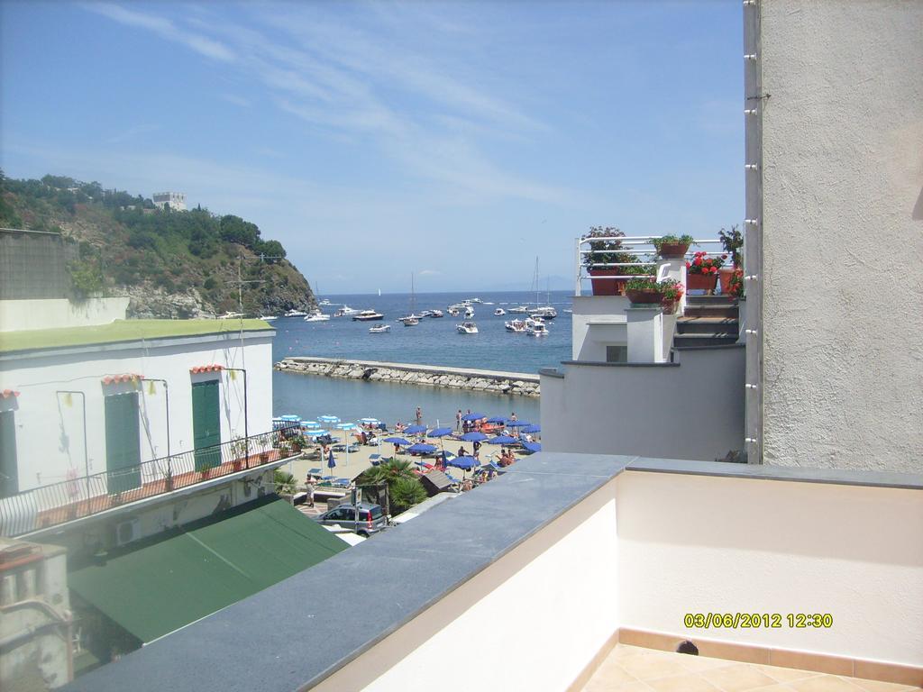 B&B Celestina Ischia Lacco Ameno  Bagian luar foto